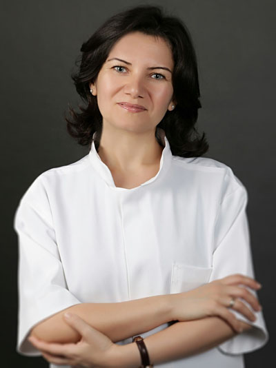 Docteur Alya Awwad dermatologue